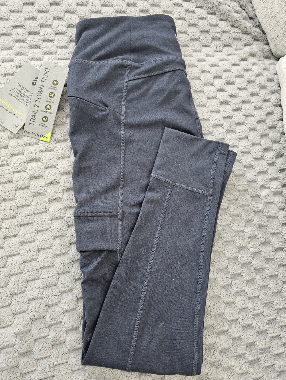 Trail 2 Town Tight High-Waist Leggings in Charcoal